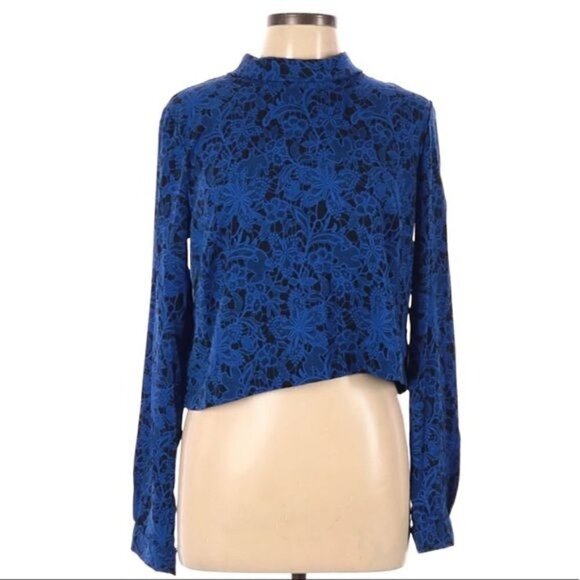 NWT Chloe K Blue Floral Blouse - Picture 1 of 6